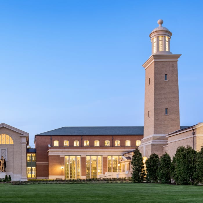 10. John Simpson, Walsh Family Hall (Architecture), Univ. of Notre ame