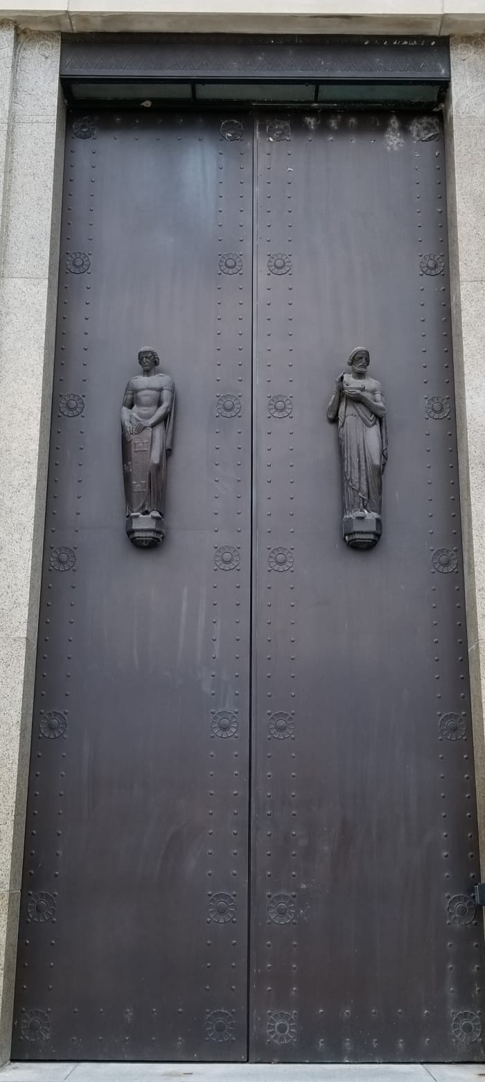 Davidson County Courthouse bronze doors.