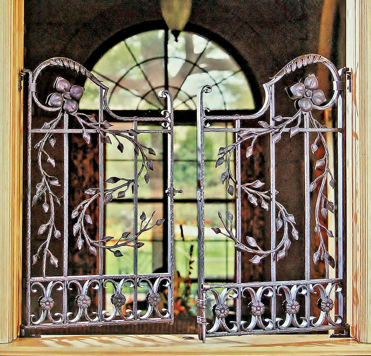 A blacksmith provided guidelines for specifying architectural ironwork.