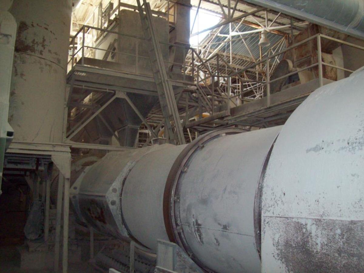 Rotary kiln for anhydrous gypsum