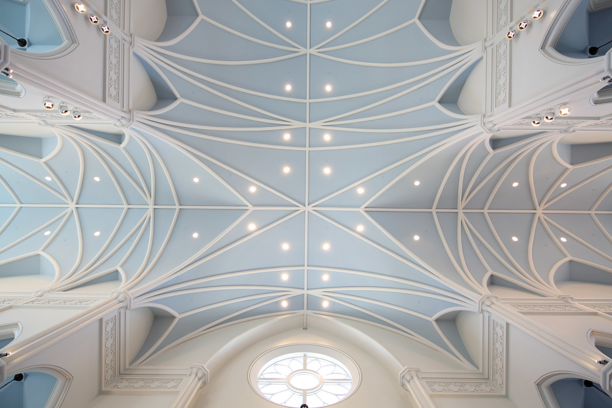 ribbed ceiling and rose window, St. Francis Xavier