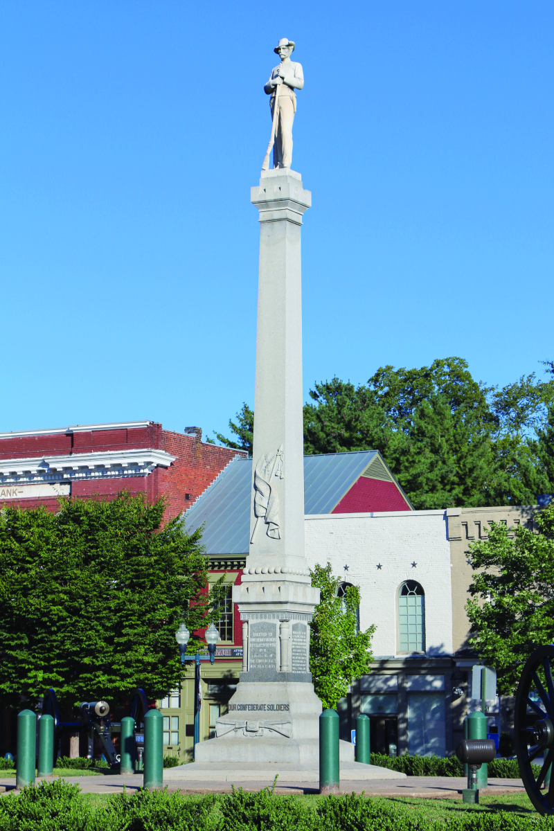 FIGURE 3 Existing Confederate monument at the main town square in Franklin, Tennessee, predating the new USCT monument.