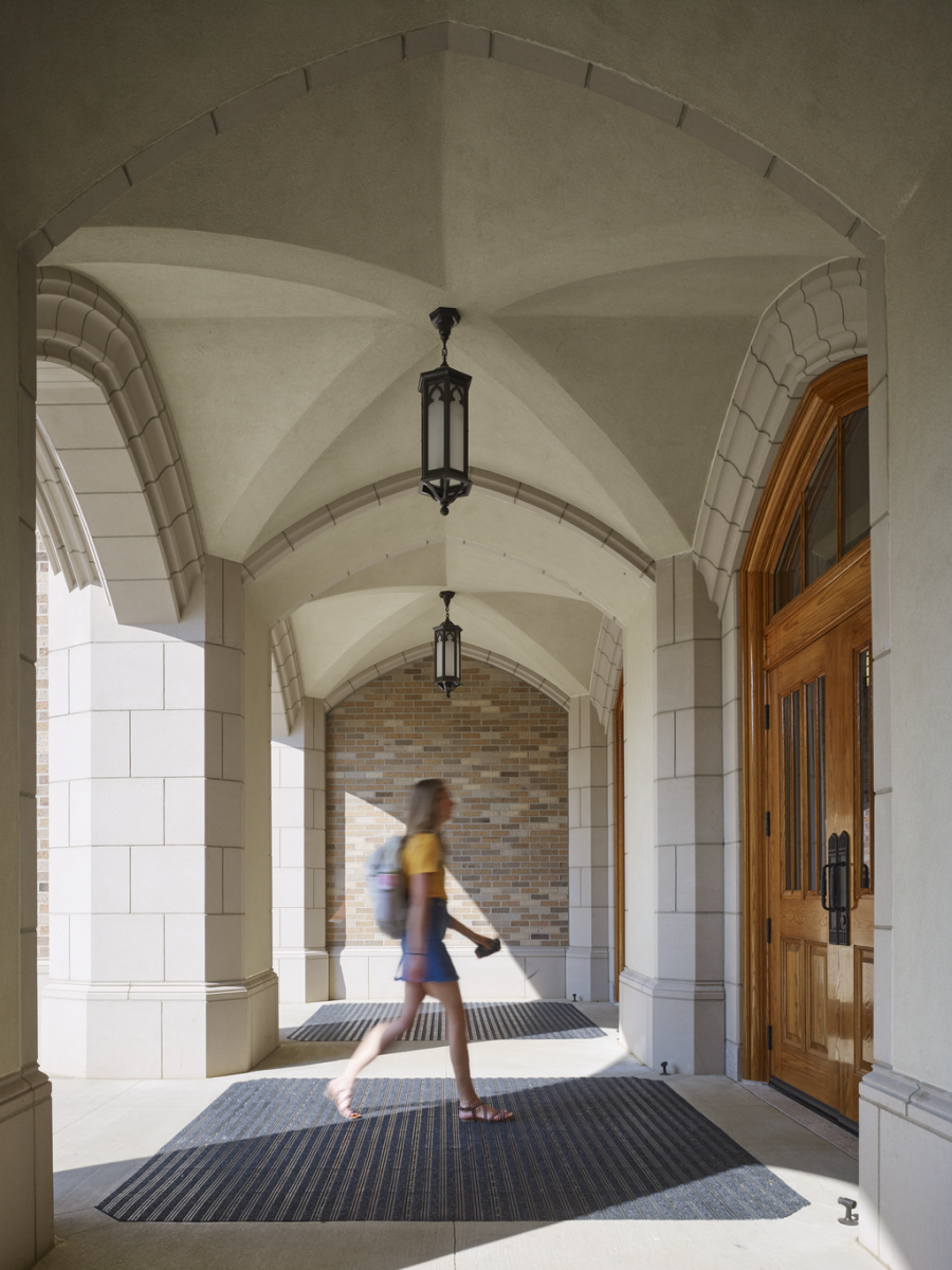 The Nanovic Hall entry loggia. The exterior’s materials honor the Notre Dame style directiveand adhere to the university’s commitment to long-lasting materials.