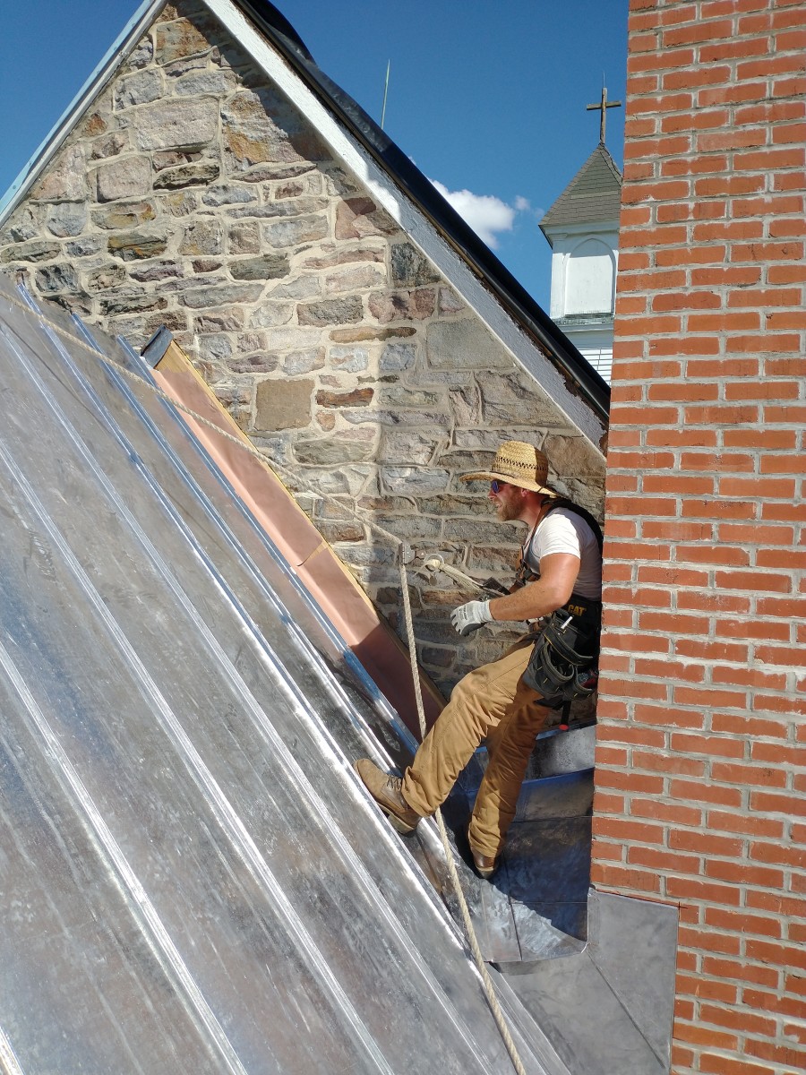 Fitzgerald’s Heavy Timber Construction is a full-service timber-framing specialist and historic restoration services contractor that makes and installs traditional-style roofing.