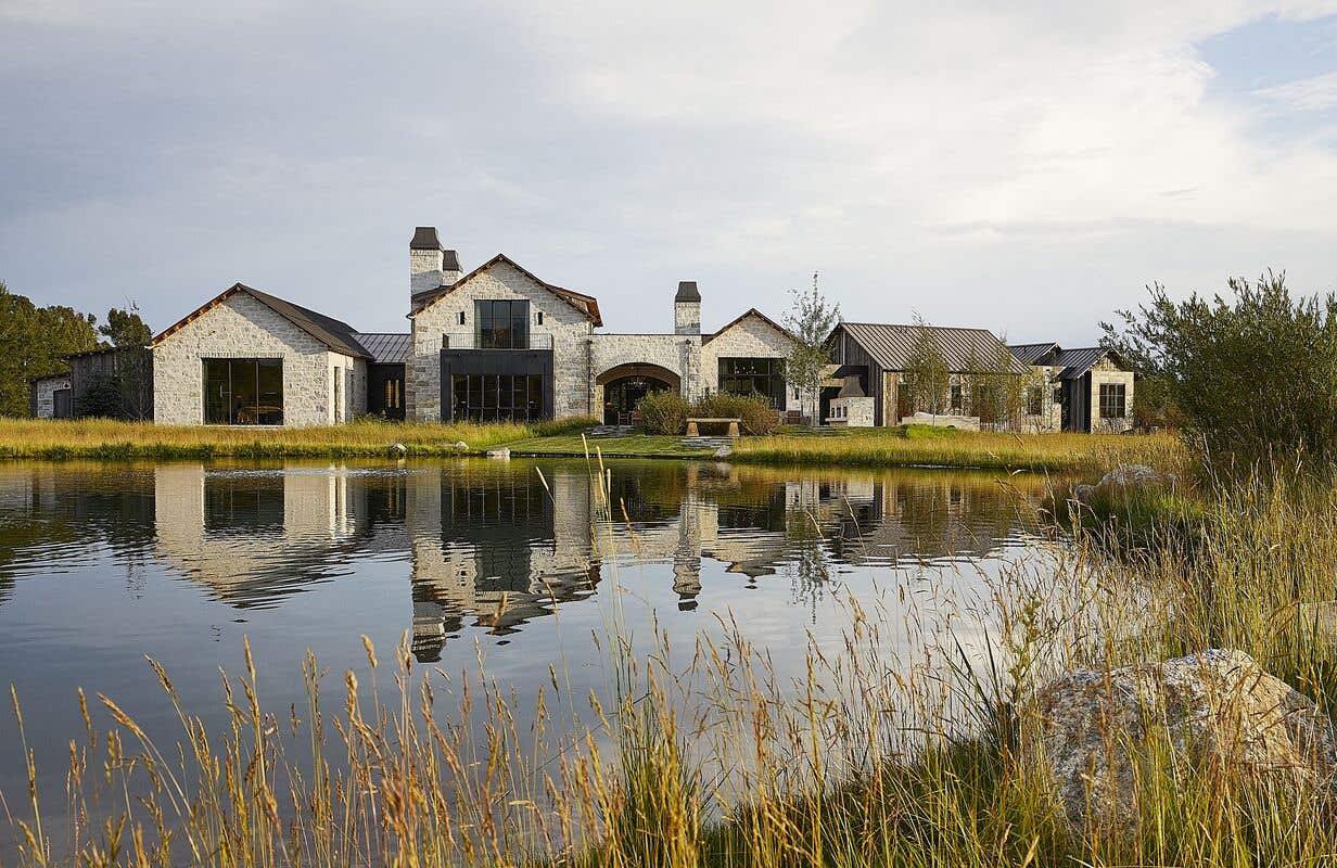 Vera Iconica Architecture Snow Stone benedict awards
