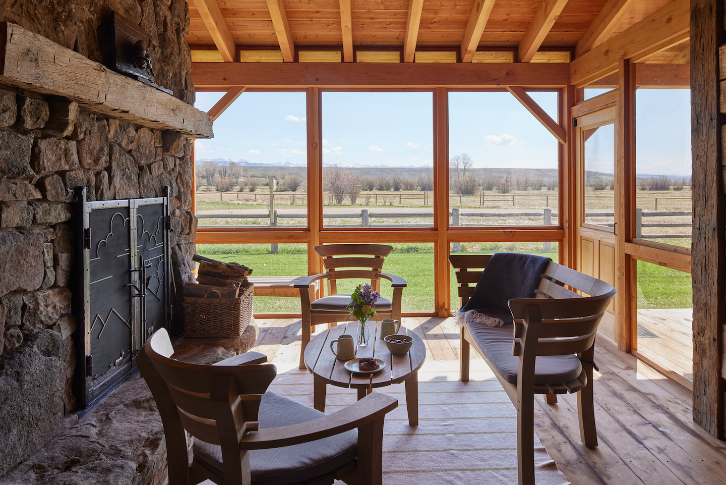 wyoming ranch porch benedict awards vera iconica architecture