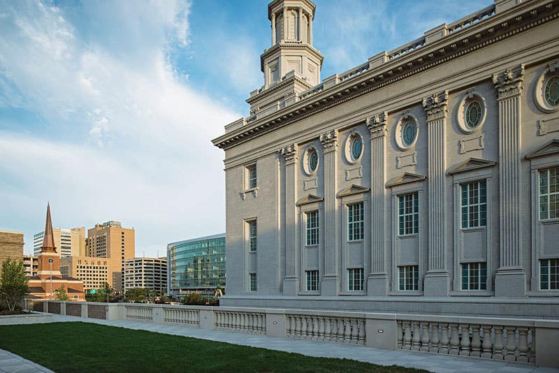 lds-10-philly-pa-temple-exterior-detail2016.jpg