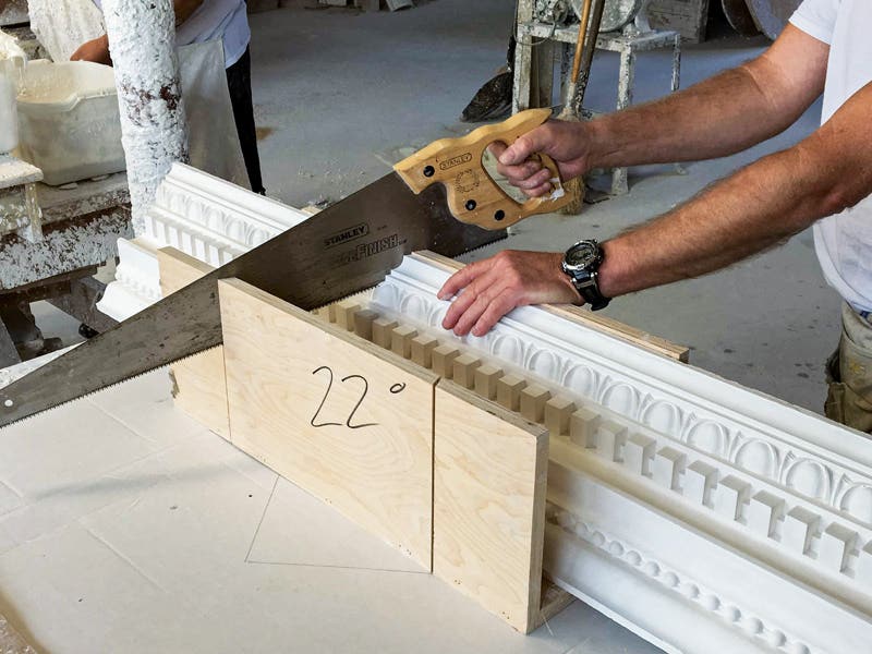 tb-tech-5-mitre-box-and-saw.jpg