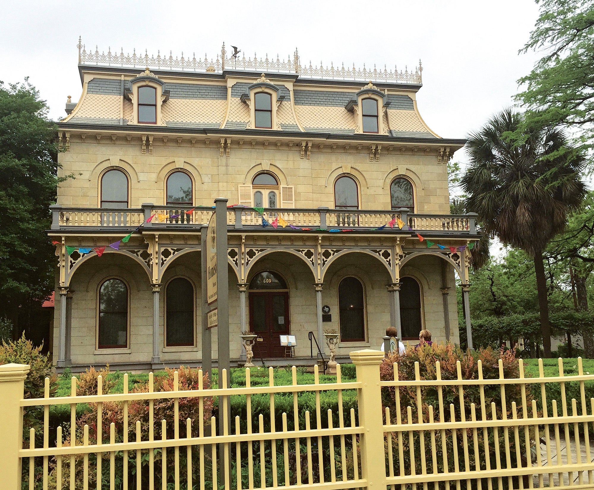 year-10-v-michael--steves-mansion.jpg
