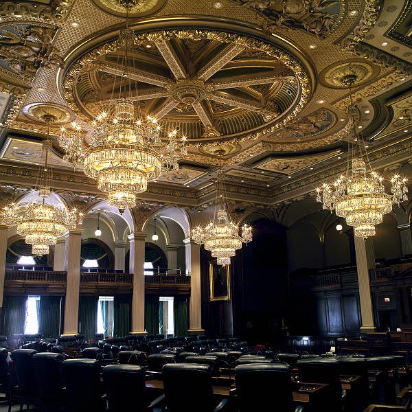 st-louis-antique-lighting-illinois-state-capitol.jpg