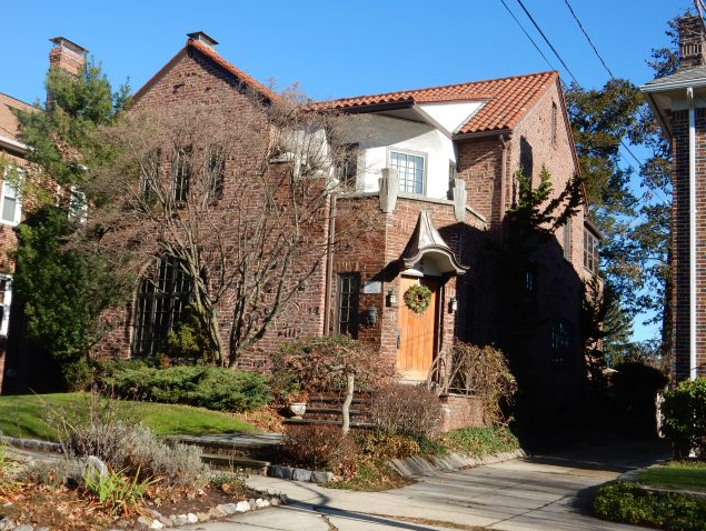 brussat-18-marshak-lovable-house.png