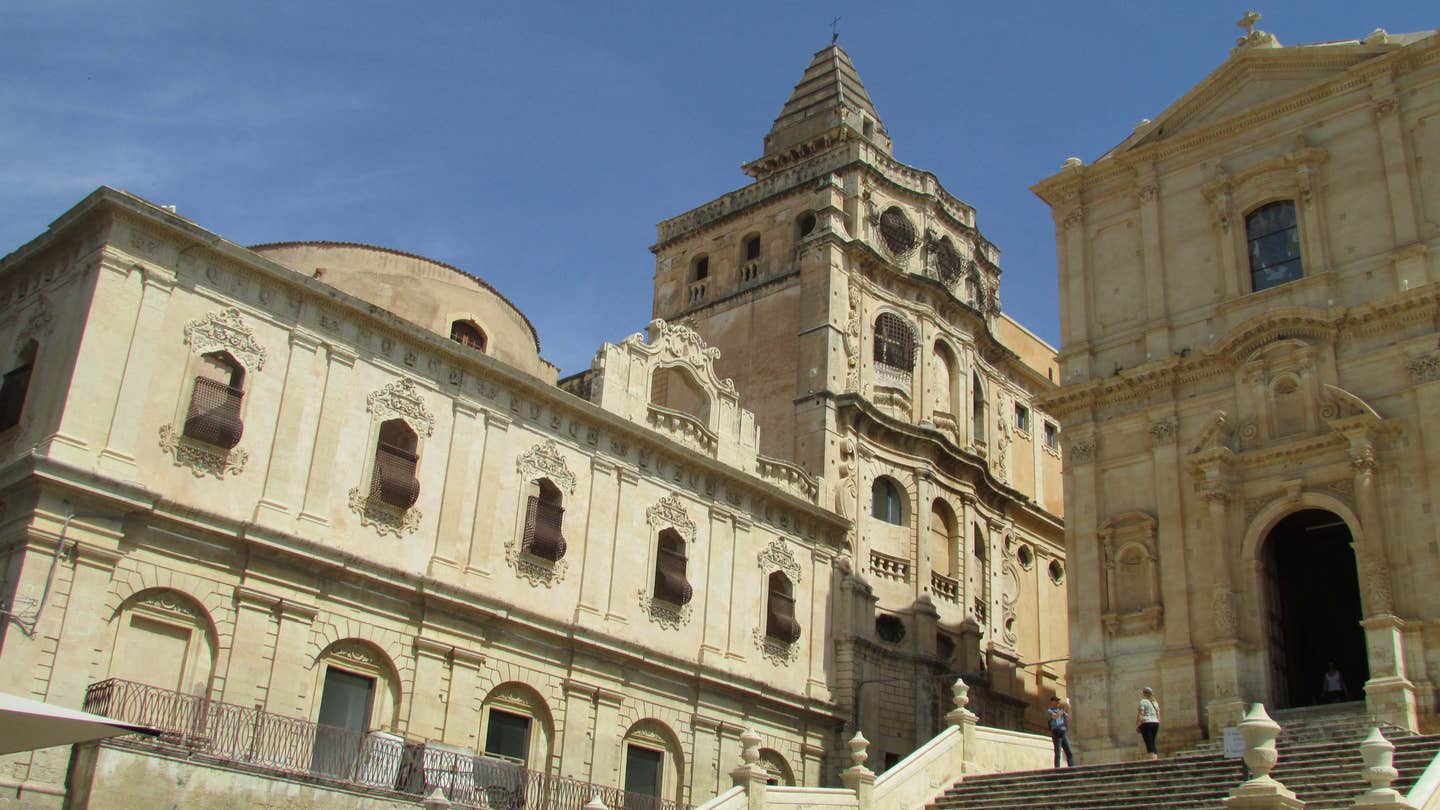 westfall-6-5-3-noto-piazza-dell27immaculata.jpg