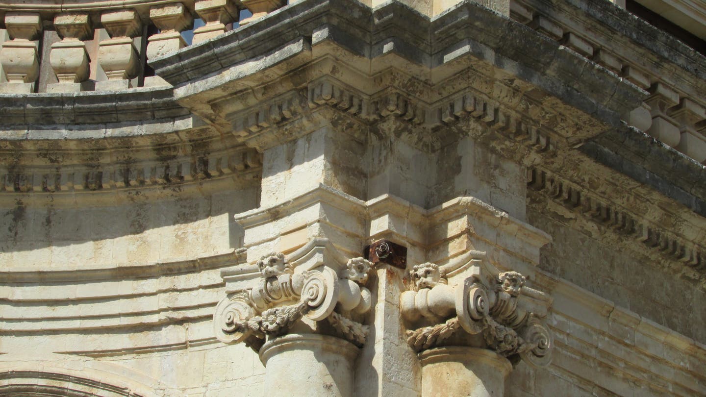 7-noto-city-hall-ex-palazzo--ducezio-vicenzo-sinartra-1746--3.jpg