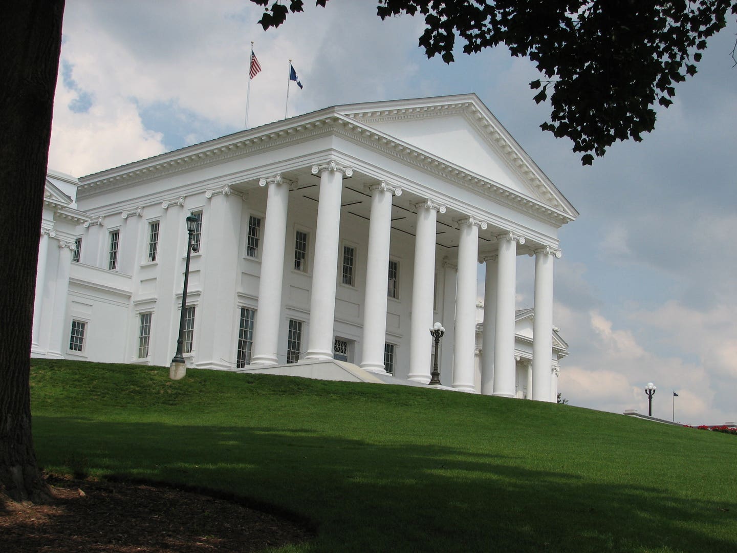 2-t-jefferson2c-capitol2c-richmond2c-1787.jpg