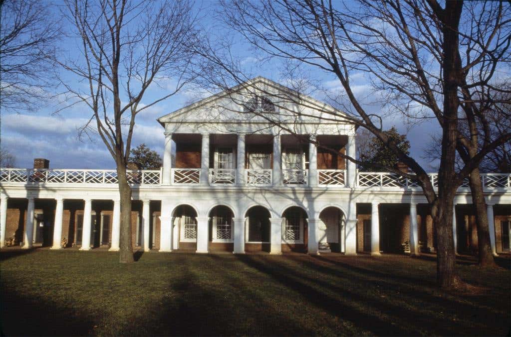 7-pavilion-vii-with-student-rooms-and-colonnade.jpg