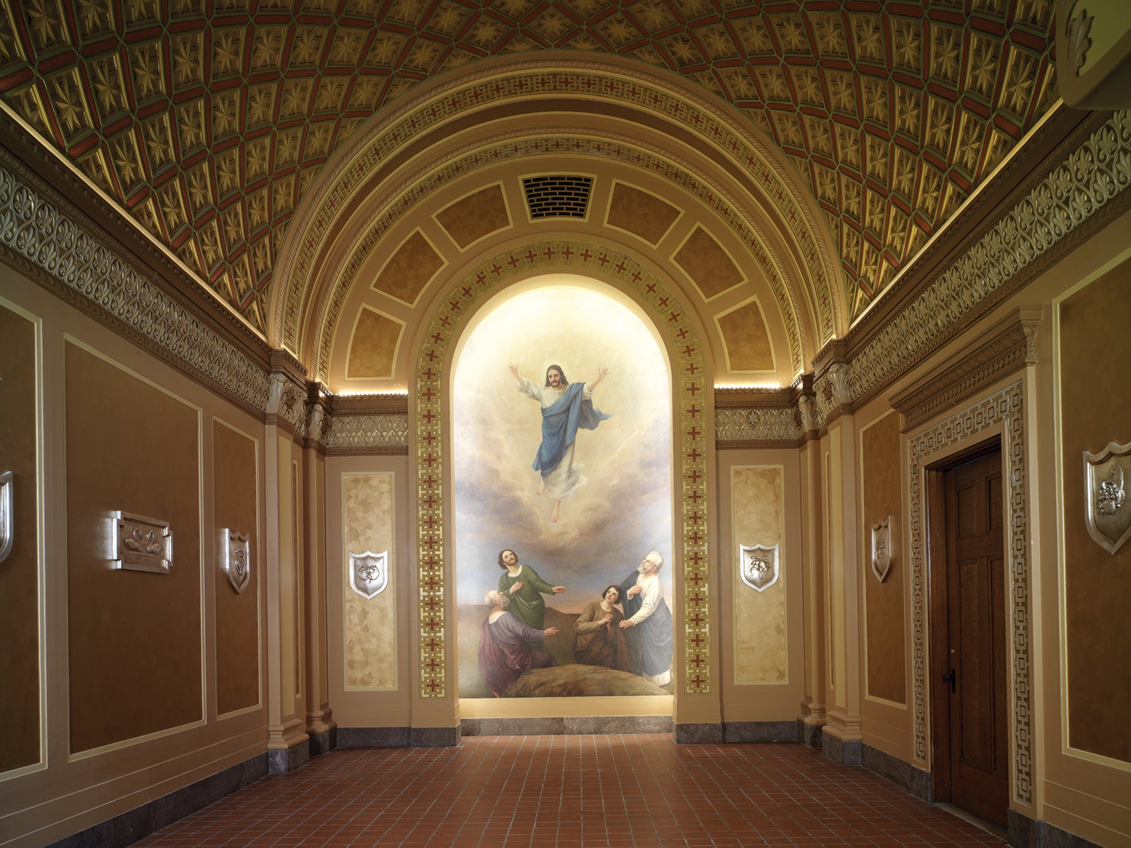 tremont6.jpg