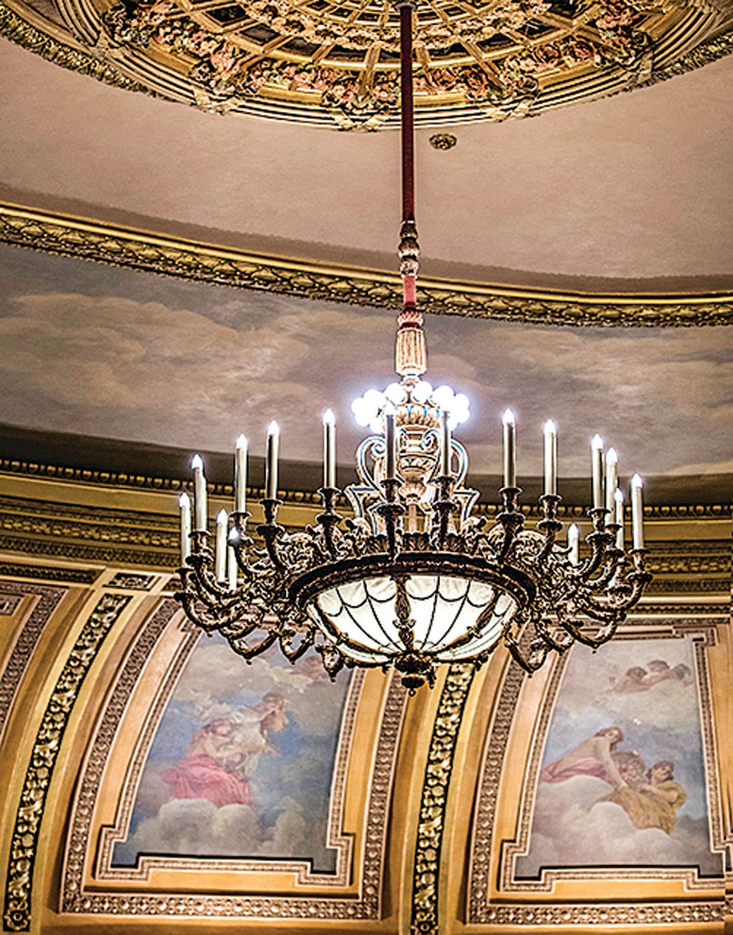 ringling-6-lighting.jpg