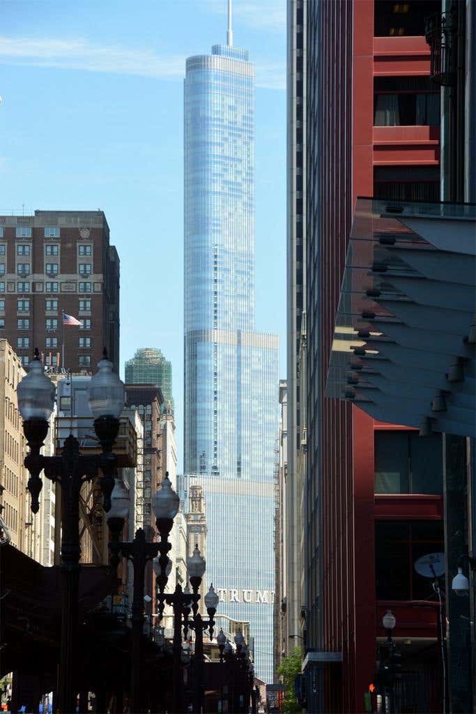 9-trump-chicago-from-wabash-1.jpg