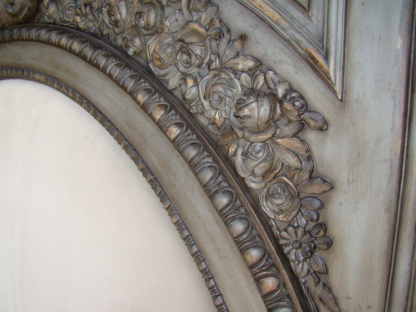 decorators-jdm-furniture-2.jpg