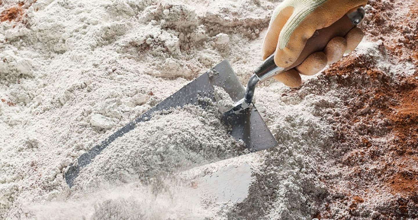 freedom-cement-lime_trowel.jpg