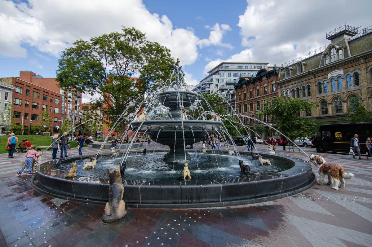 robinson-iron-fountain.jpg