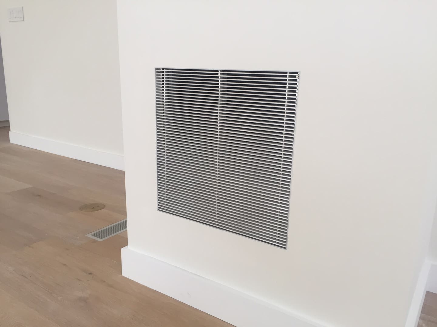 aag-patented-jbead-frame--installed-in-wall.jpg