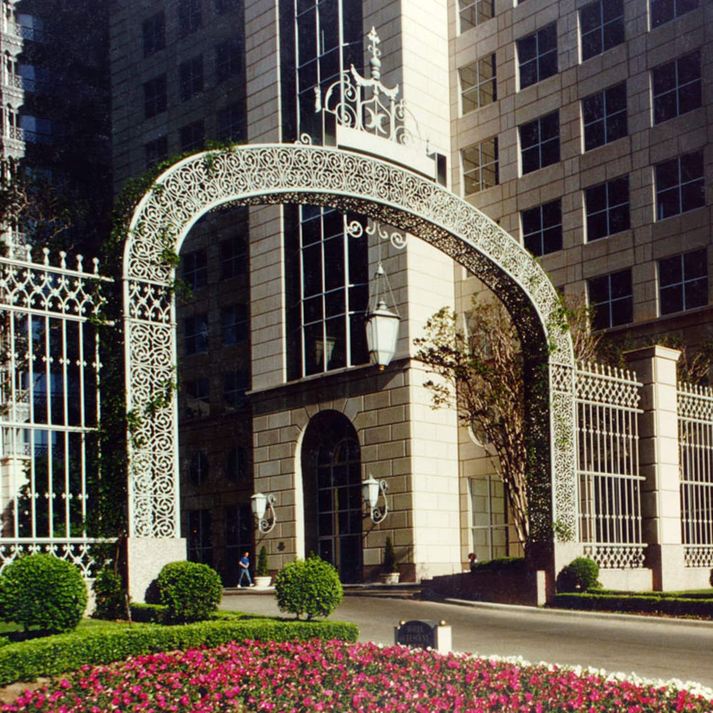 historical-arts--casting-cast-aluminum-fence-and-arbor.jpg