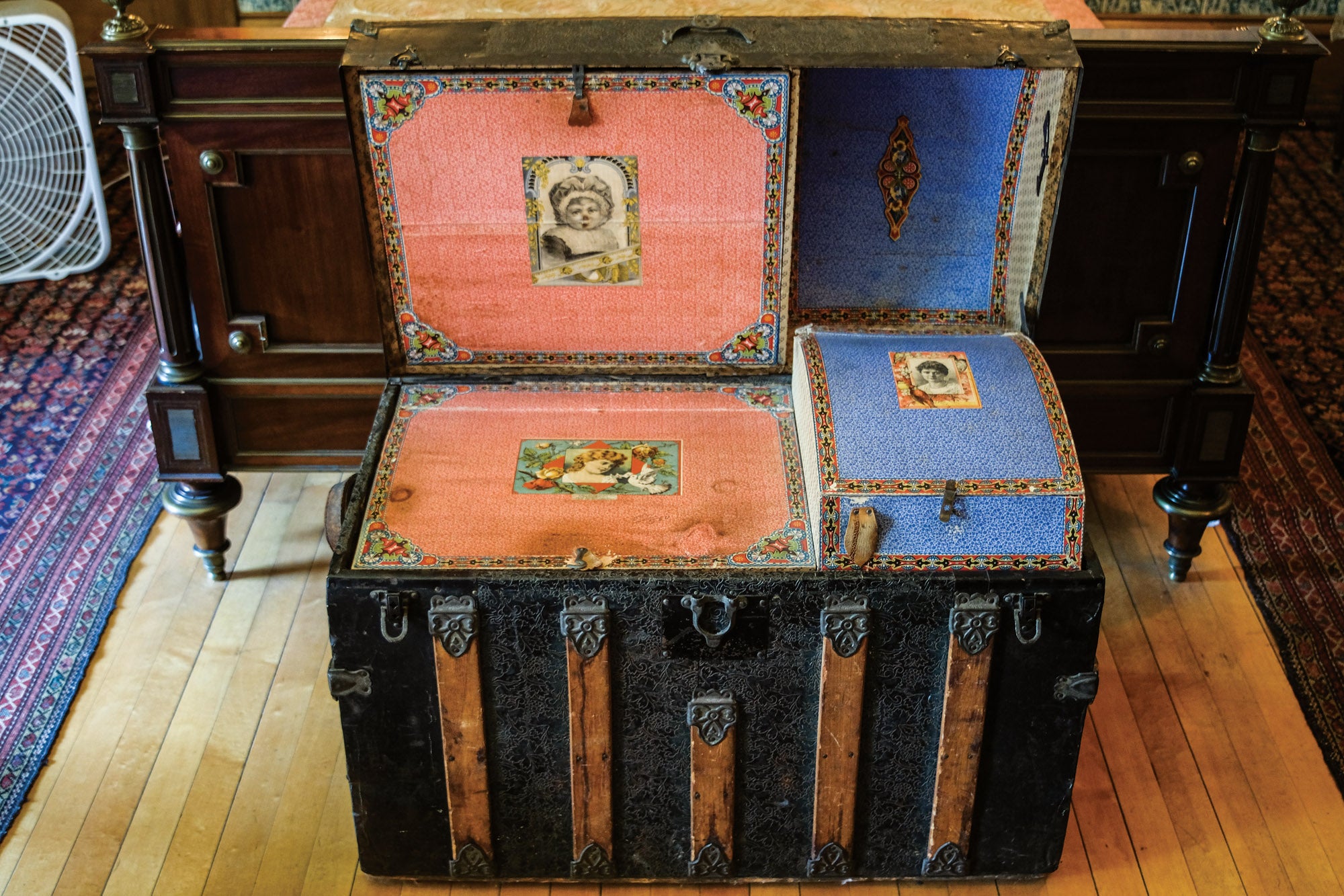 fig-2-glessner-travel-trunk-1.jpg