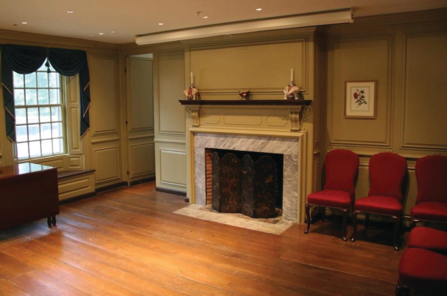 brent-hull-mantel.jpg