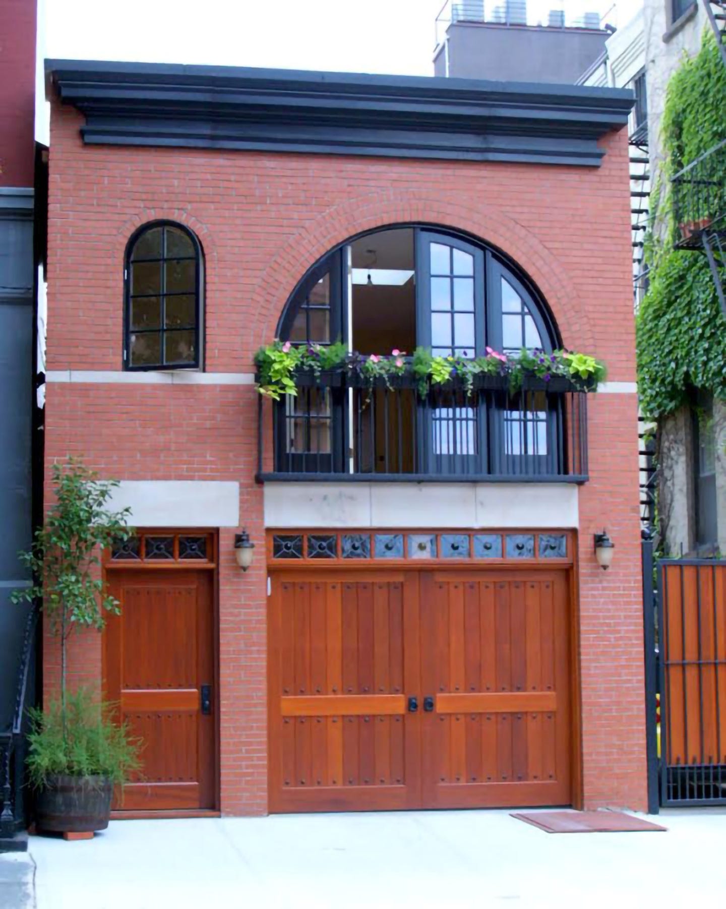 clingerman-doors-mahogany_garage_door_48.jpg