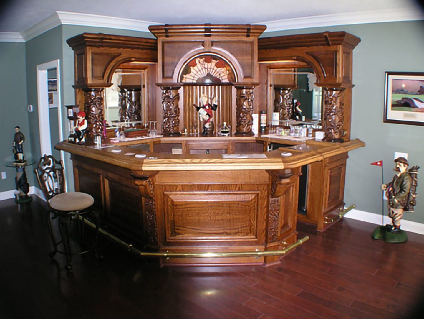 wallace-hinz-residential-bar.jpg