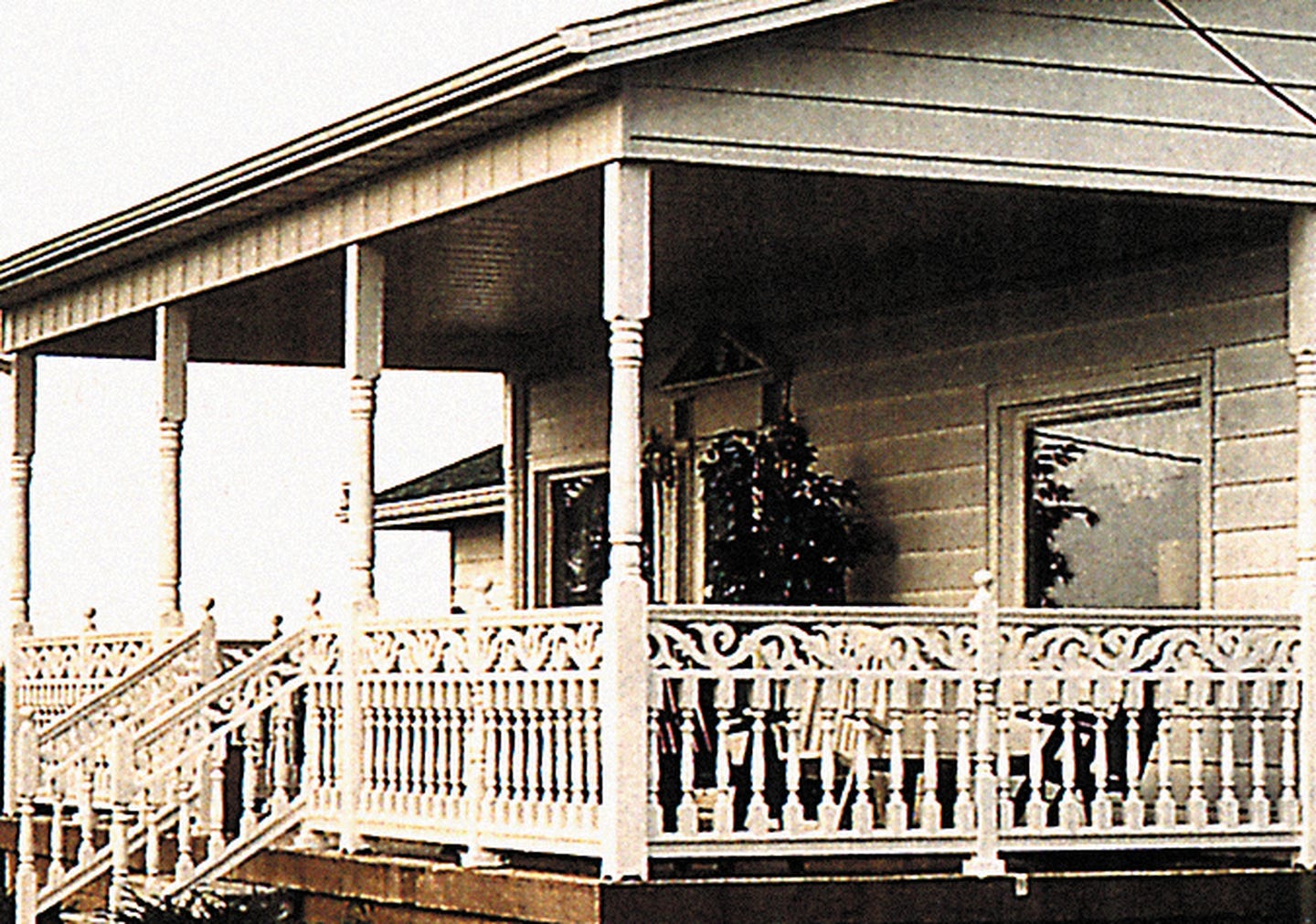 vintage-woodworks-204225.jpg