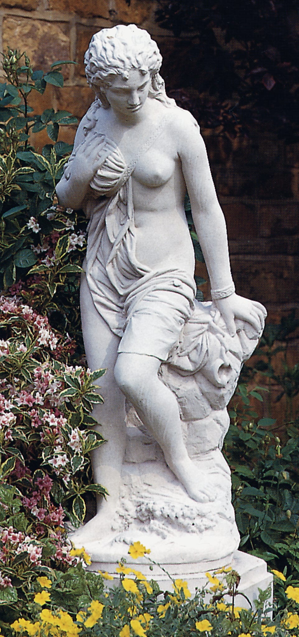 haddonstone-a04855.jpg