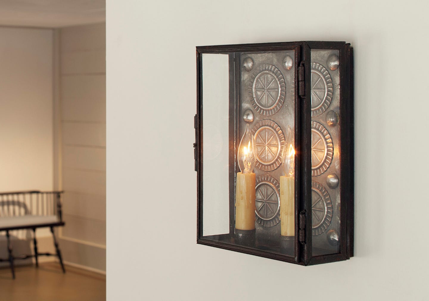 scofield-lighting---pewter-reflector-box-lantern.jpg