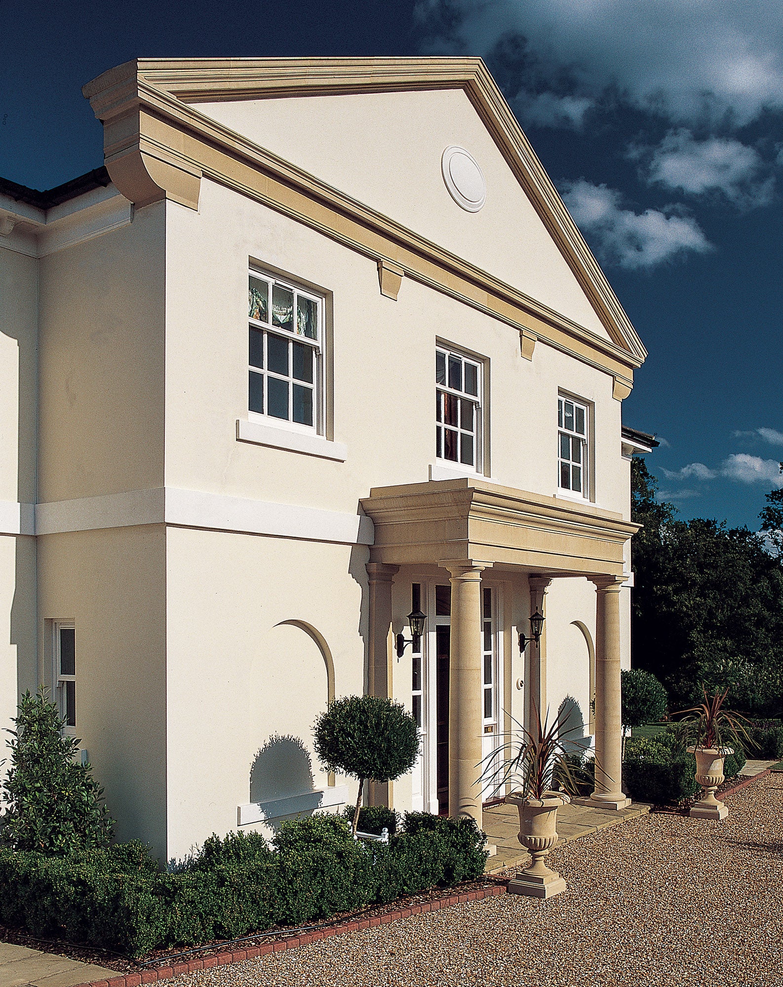 portico-1.jpg