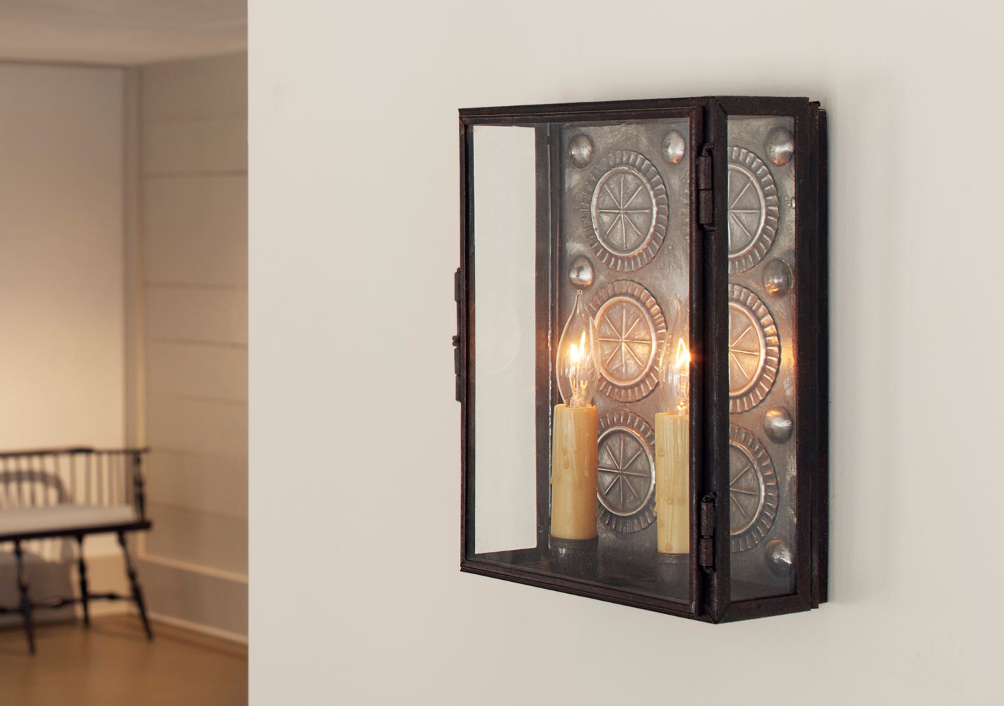 scofield-lighting---pewter-reflector-box-lantern.jpg