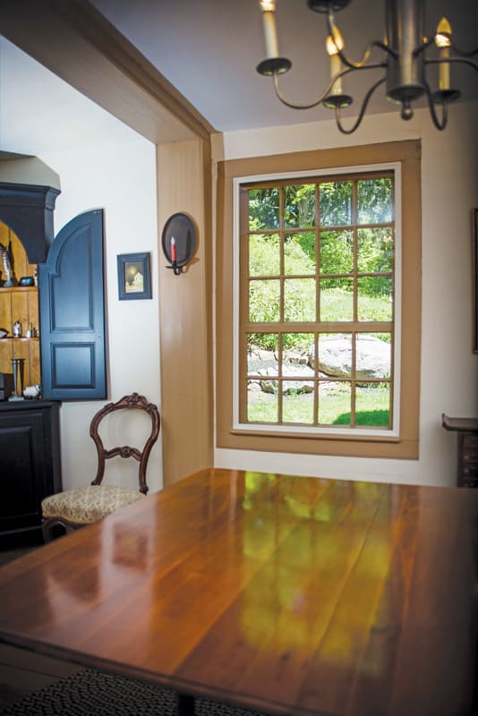 the-large-center-room-has-just-one-window.jpg