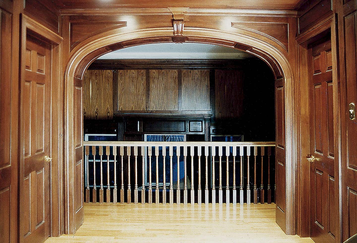 historic-doors-806961.jpg