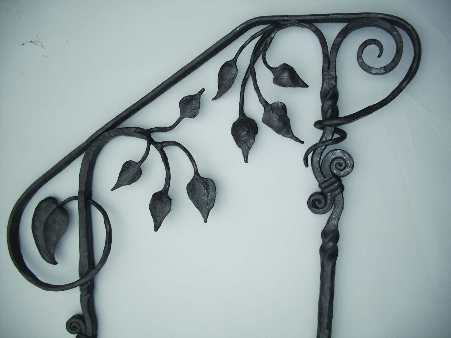 bills-custom-metal-railing-3.jpg