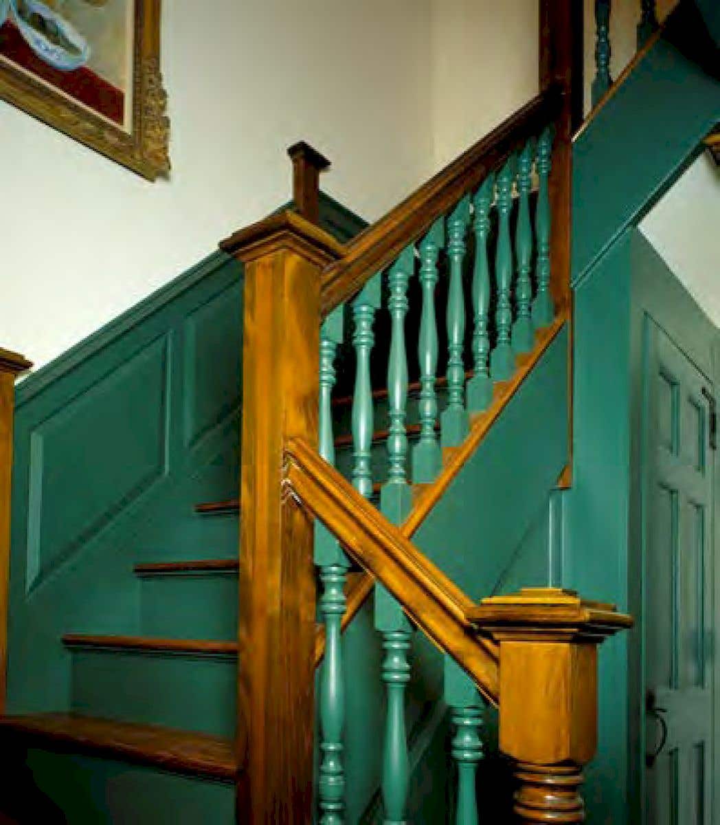 connor-web_2014_03_06-stairs_page_1_image_0002.jpg