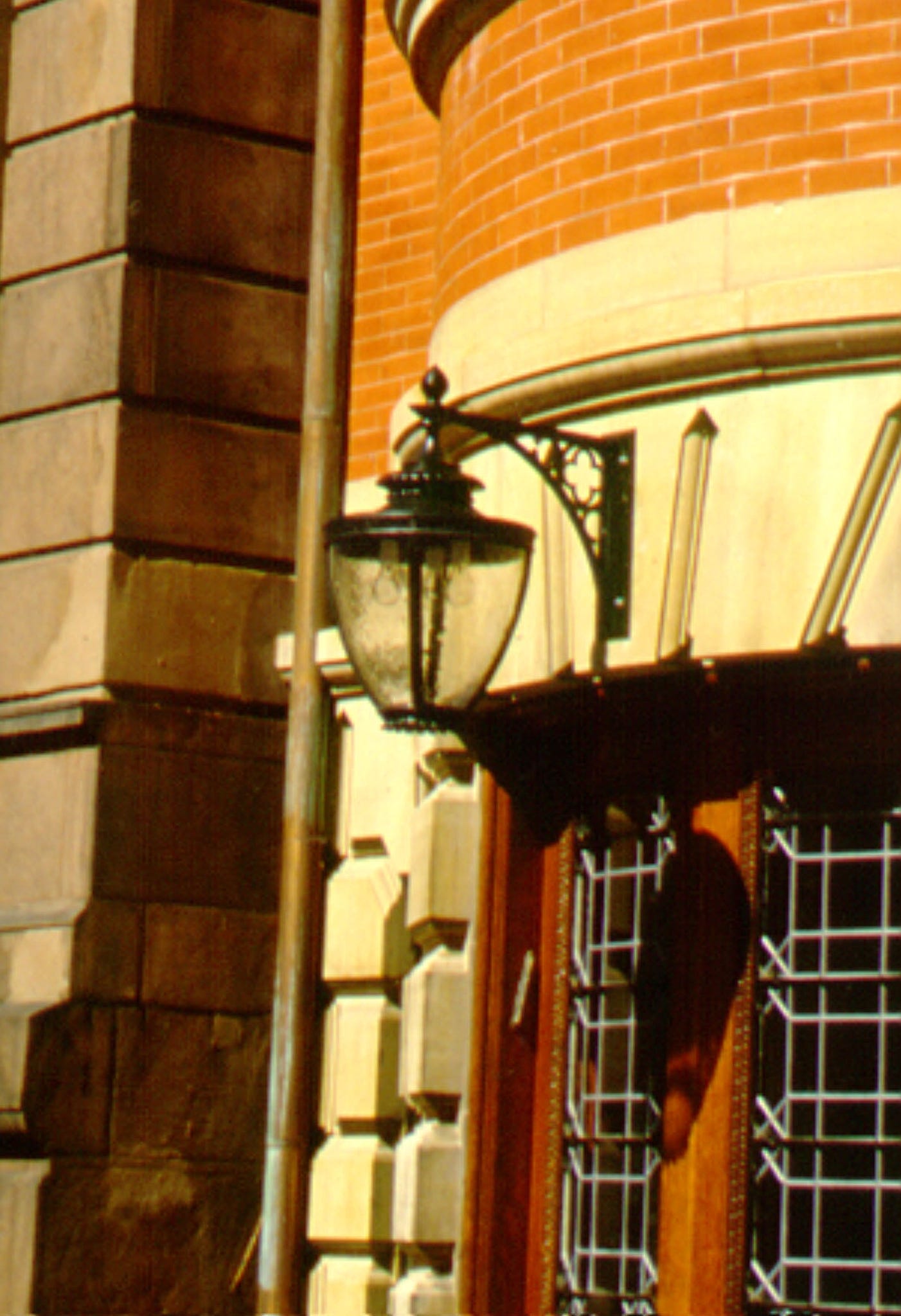 hist-arts-cast-aluminum-light-fixture---4.jpg