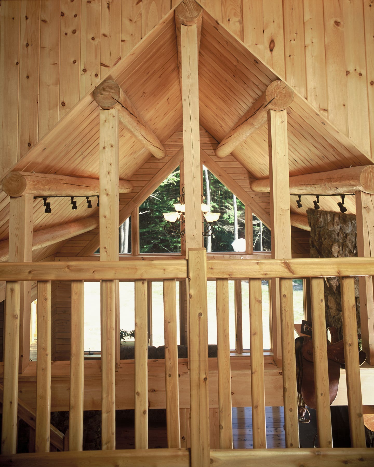 ward-log-homes-norfolk-loft.jpg