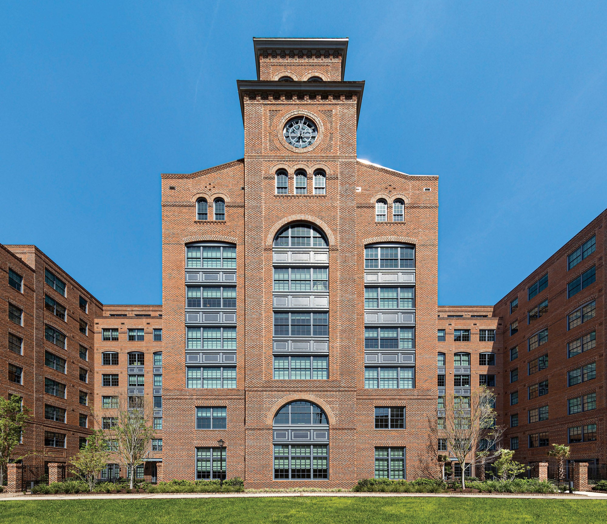 courier_square_-_08_-_residential_building_clock_tower-1.jpg