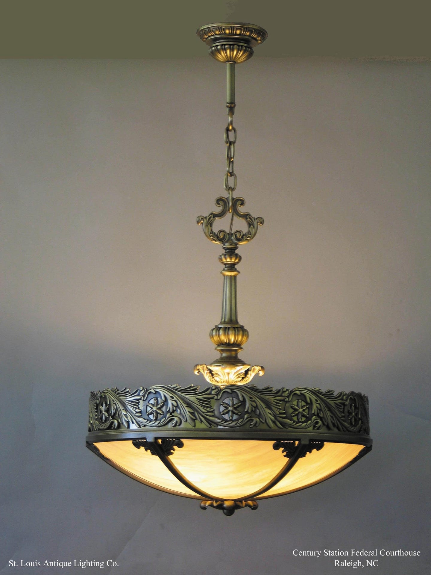 st-louis-ant-light-cd-7947.jpg