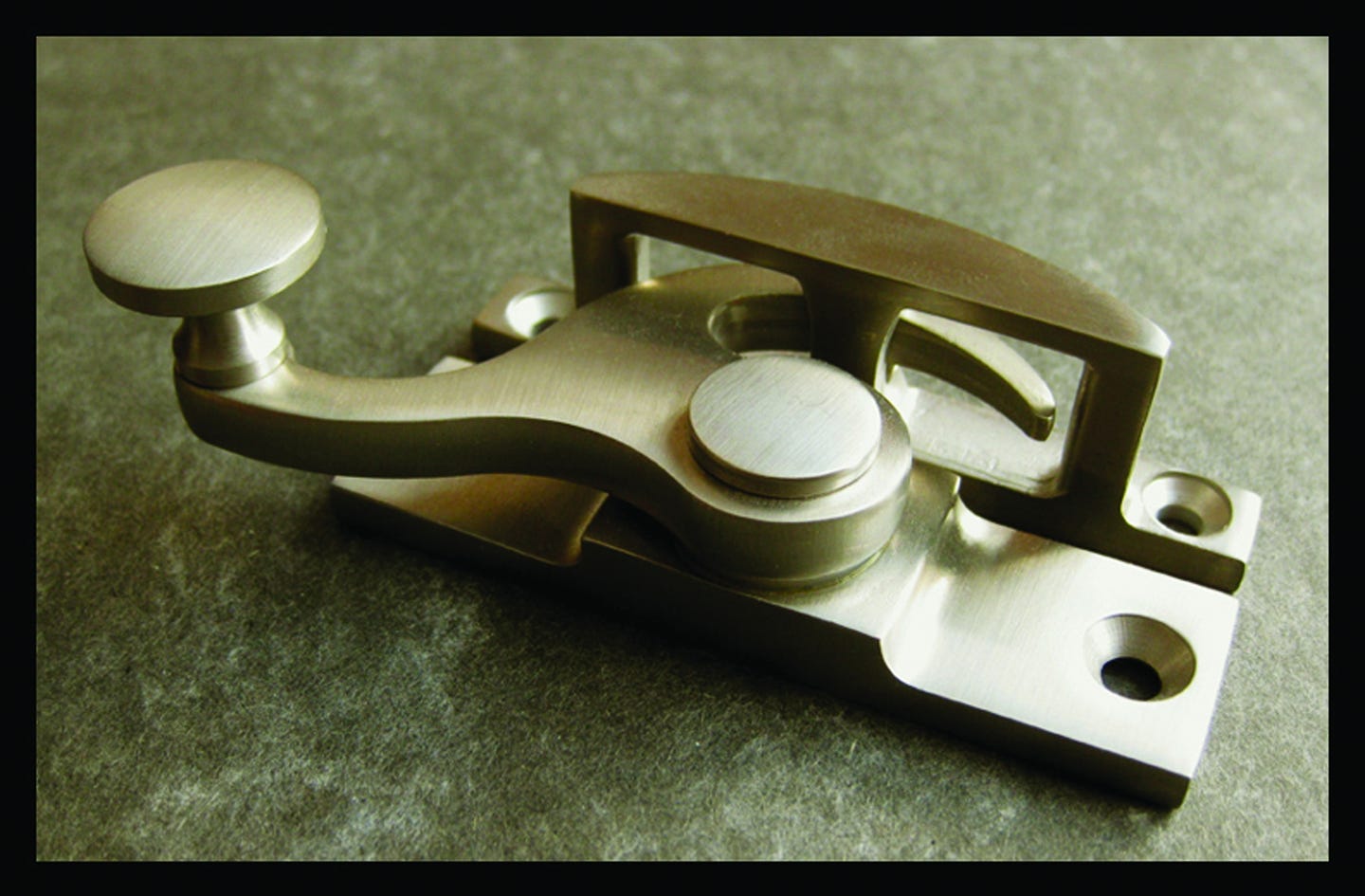 phelps-company-sash-lock.jpg