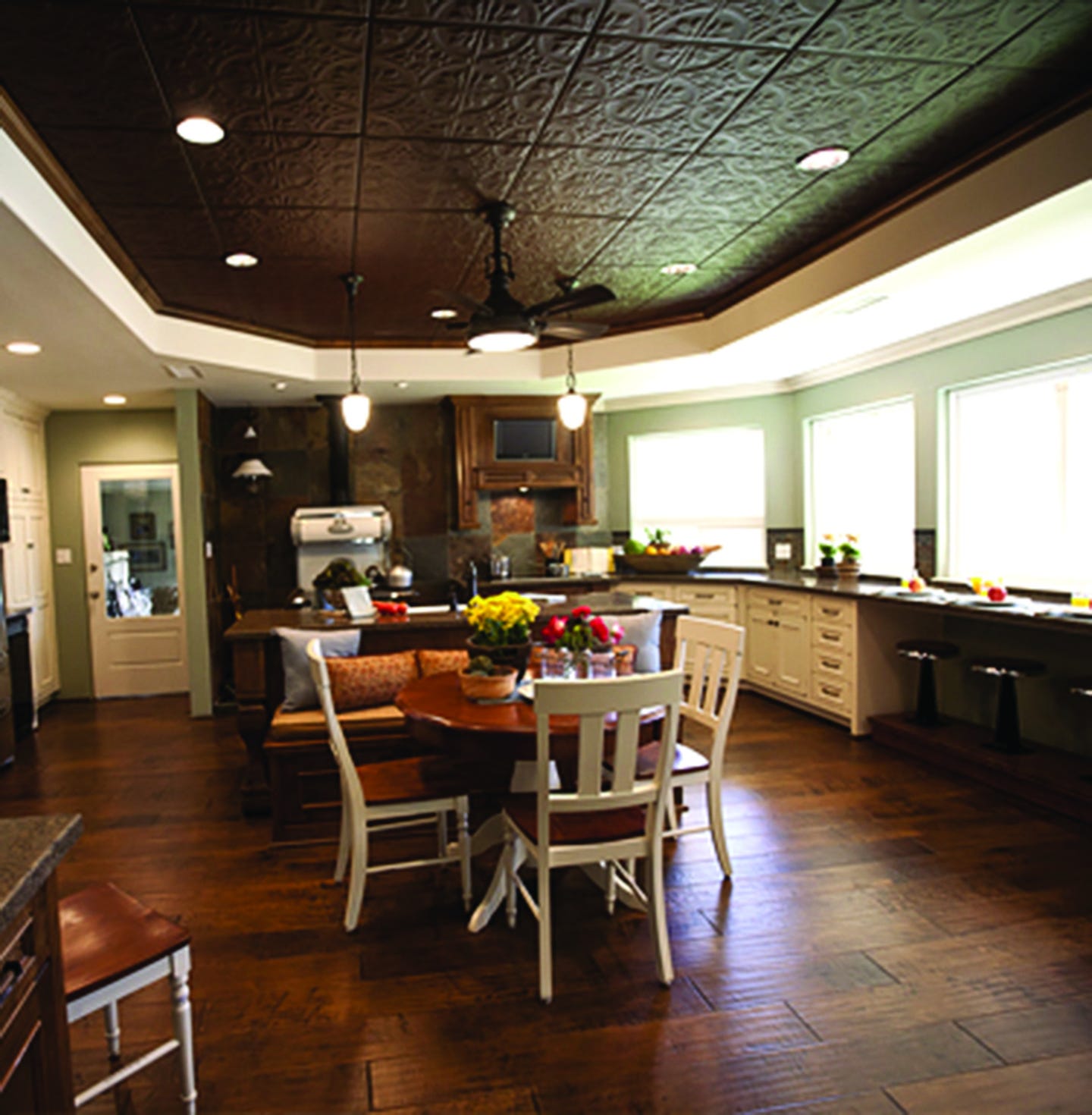 amercian-tin-ceiling.jpg