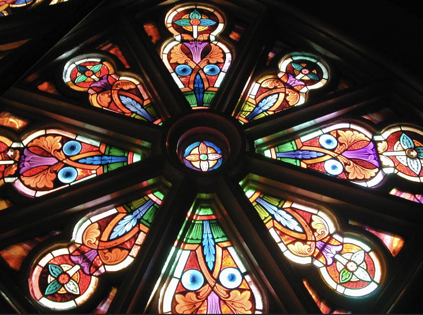 castle-studio-stained-glass-religious-gallery---restoration--.jpg