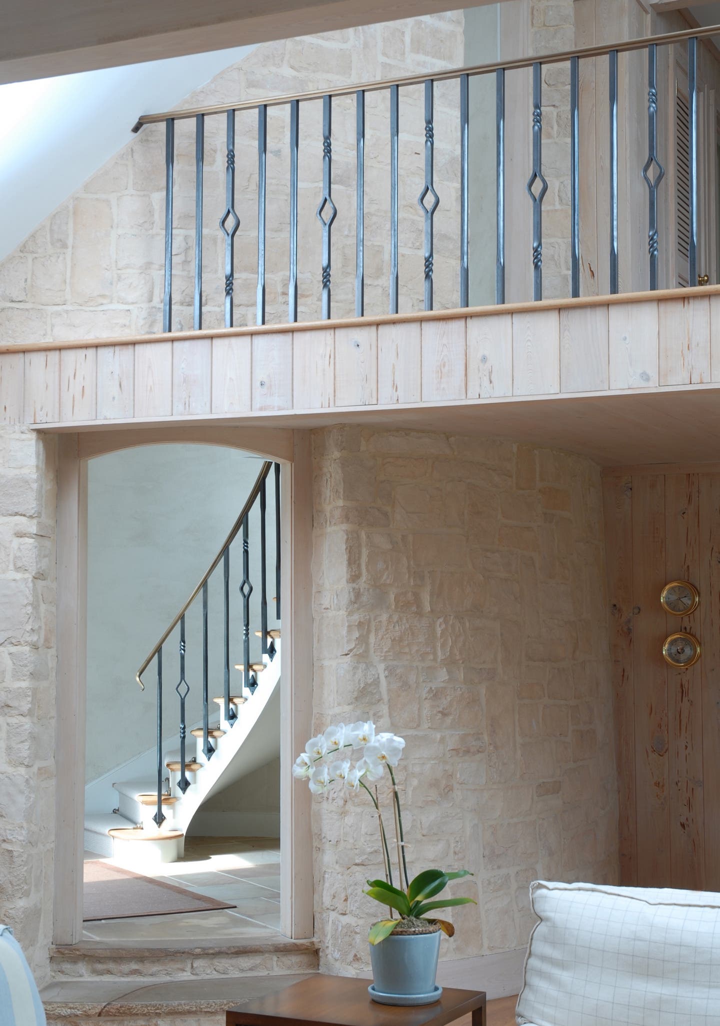 james-demartis-southampton-wrought-railing-det-i.jpg