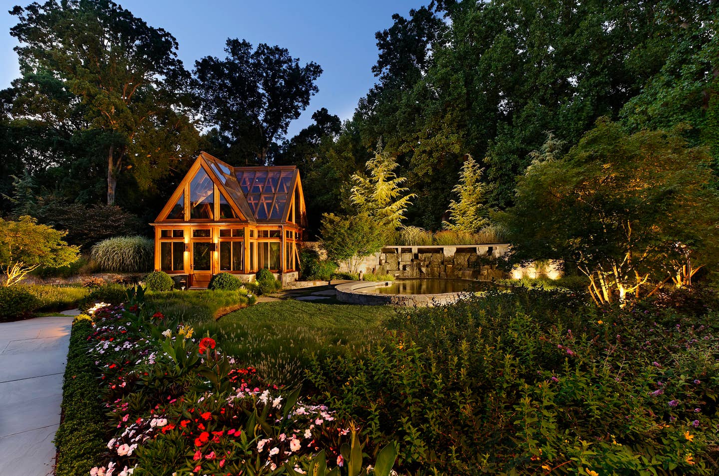 tanglewood-d12160-5406-rghflattened_lowerresolution.jpg