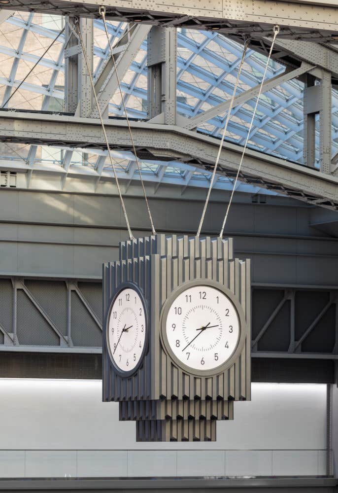 mth-clock-historic-steel-trusses-2.jpg